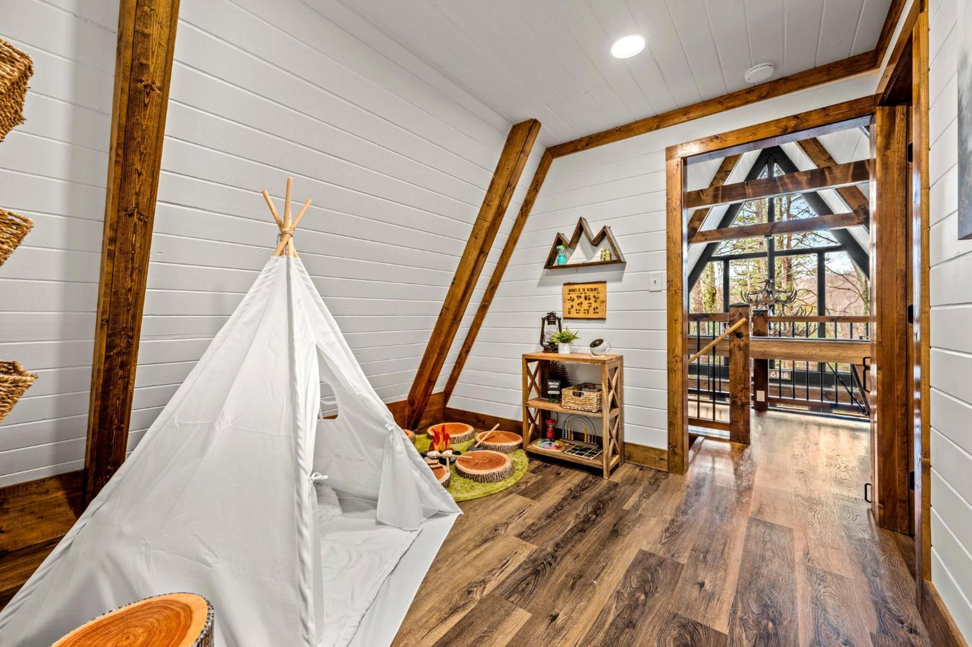 1Mile Downtown, Handicap Ramp, Hot Tub, Game Room Гатлінбург Екстер'єр фото