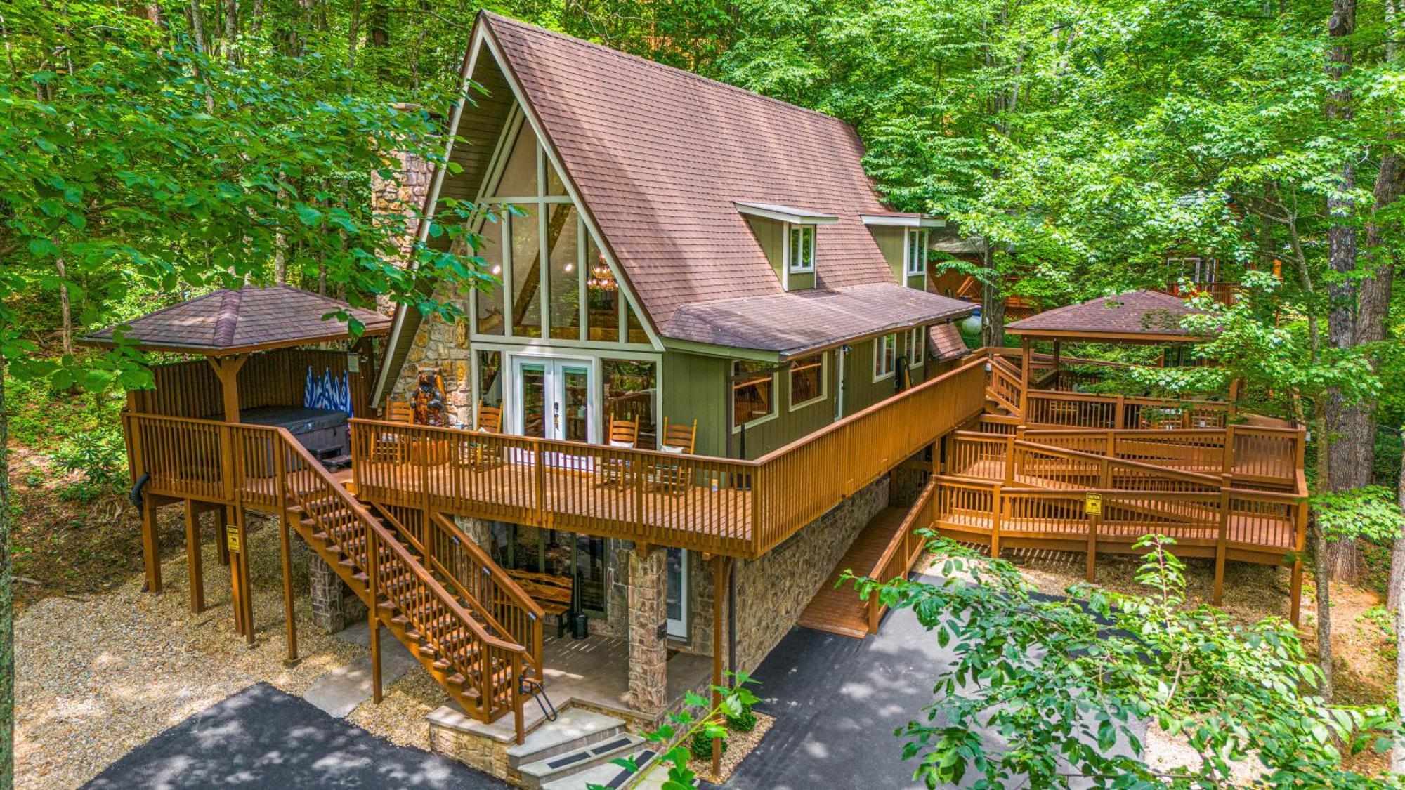 1Mile Downtown, Handicap Ramp, Hot Tub, Game Room Гатлінбург Екстер'єр фото